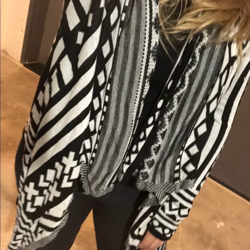 Aztec print trendy cardigan
